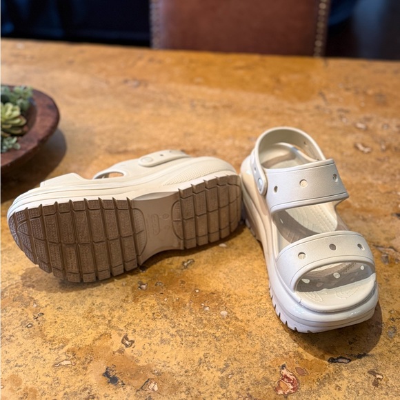 CROCS Cream Double-Strap Platform Sandals - Picture 4 of 5